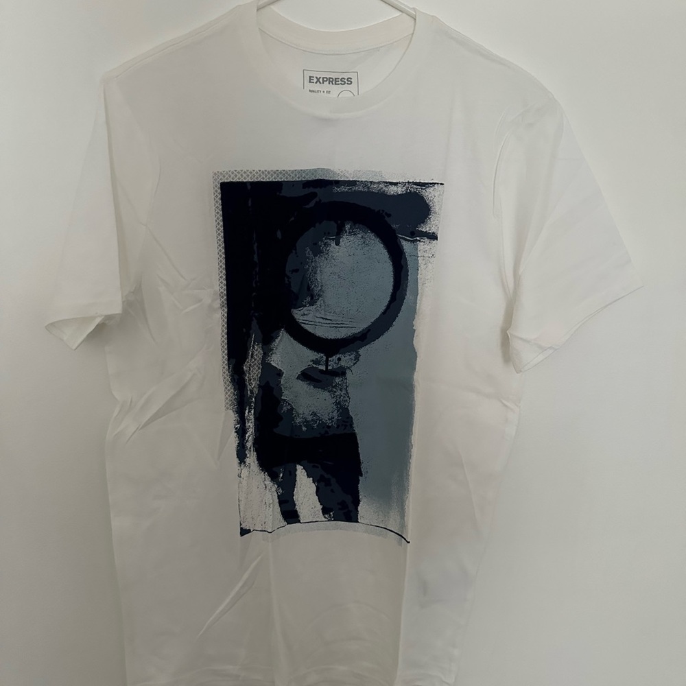 Express White and Blue Short Sleeve Tee with Artistic Graphic